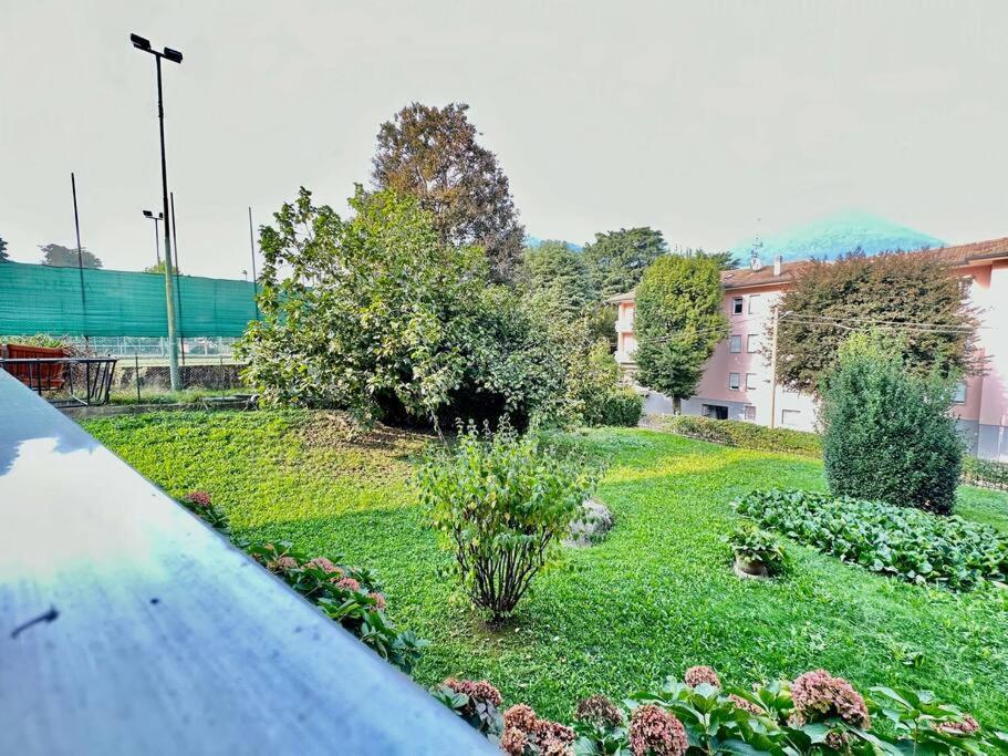 Low Cost Holiday An Business House And Free Park By Revenue House Como Exterior photo